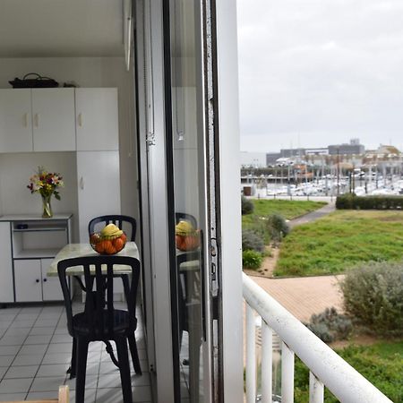 Appartement 1 Chambre, Avec Loggia Et Vue Sur Le Port Olona La Chaume Zewnętrze zdjęcie