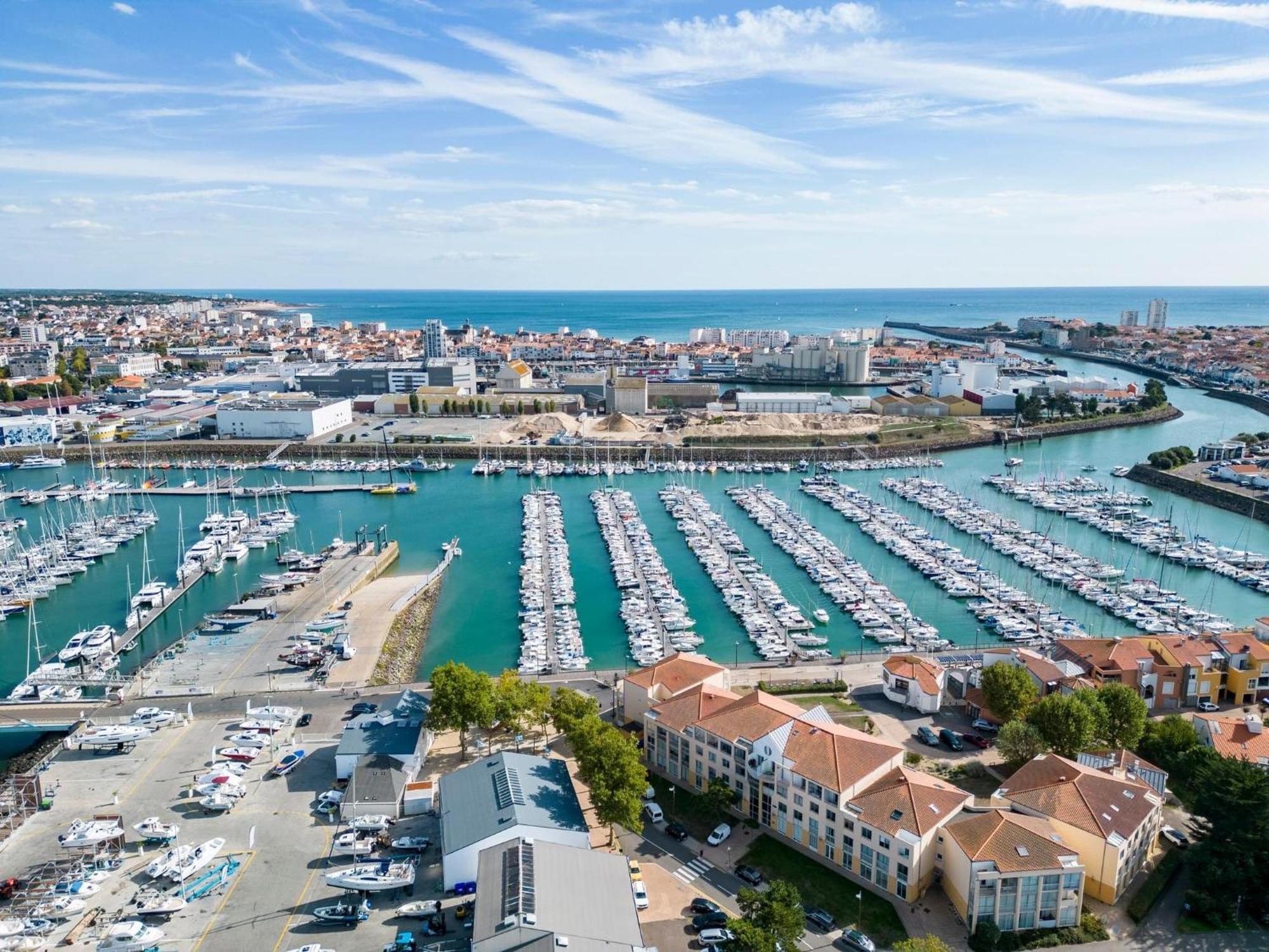 Appartement 1 Chambre, Avec Loggia Et Vue Sur Le Port Olona La Chaume Zewnętrze zdjęcie